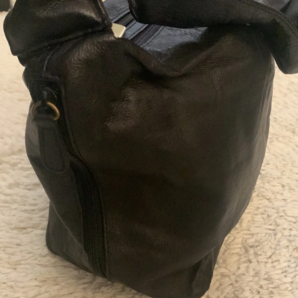 VINTAGE 80s Black Leather Side Zipper Shoulder Bag